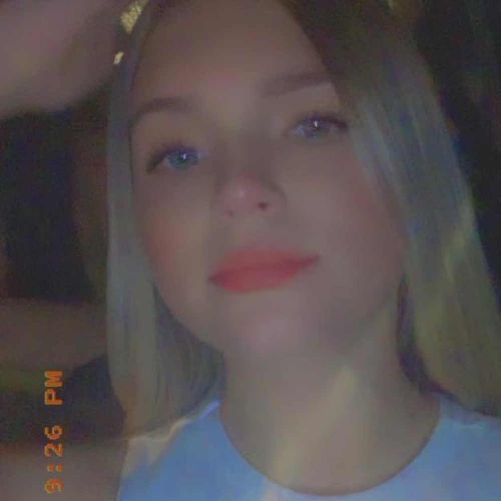 Meet your Posher, Beatriz